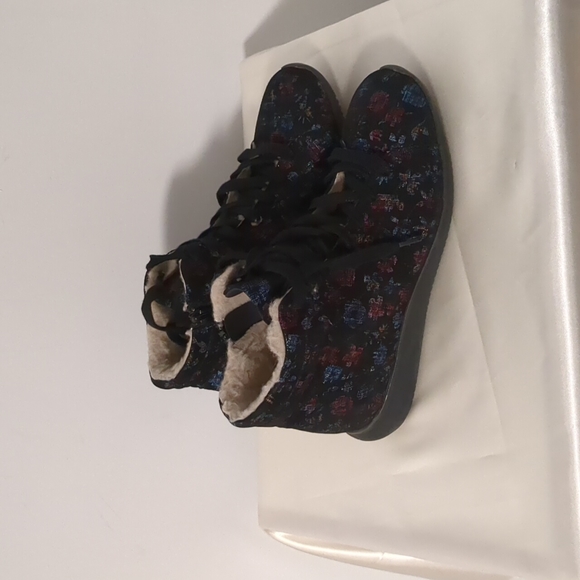 Cloud Footwear Regar Water Resistant Bootie#Clearance#Lastprice#No offer - Picture 3 of 9